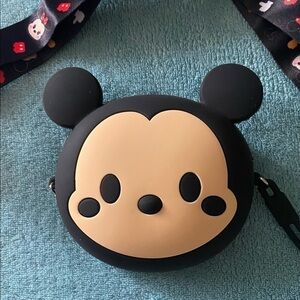 NWT-TSUM TSUM MICKEY MOUSE CROSSBODY / WRISTLET